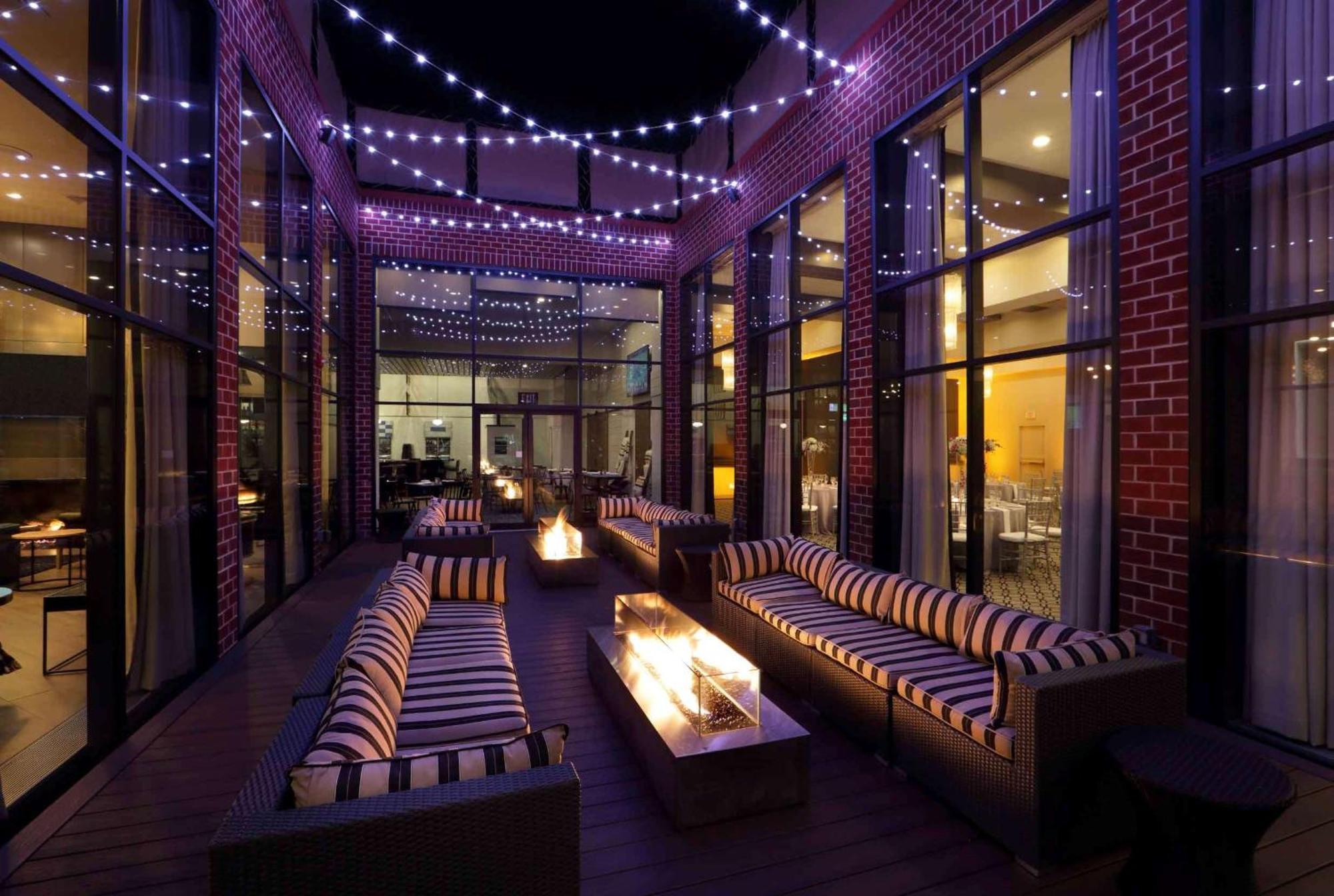 Hilton Mystic Hotel Eksteriør billede