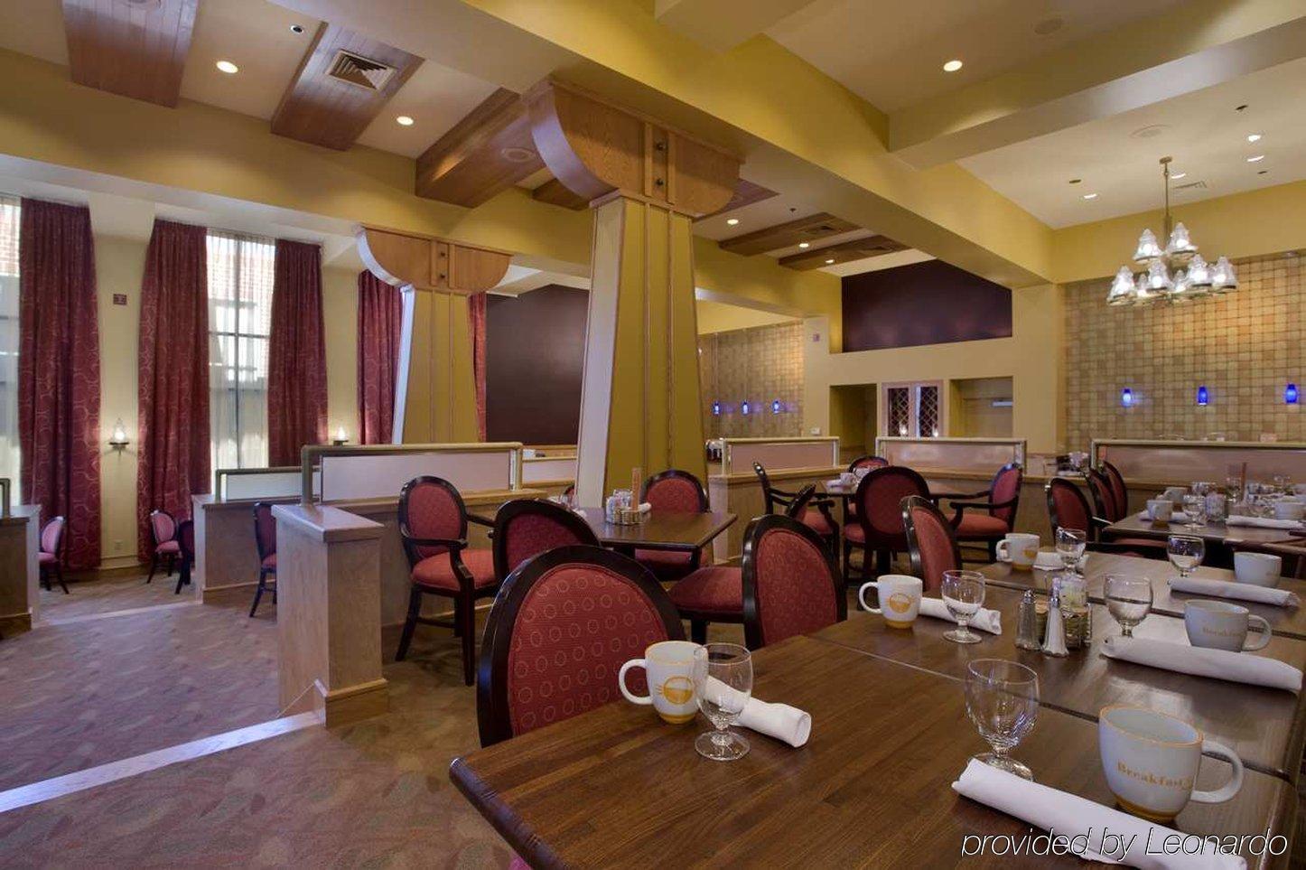 Hilton Mystic Hotel Restaurant billede