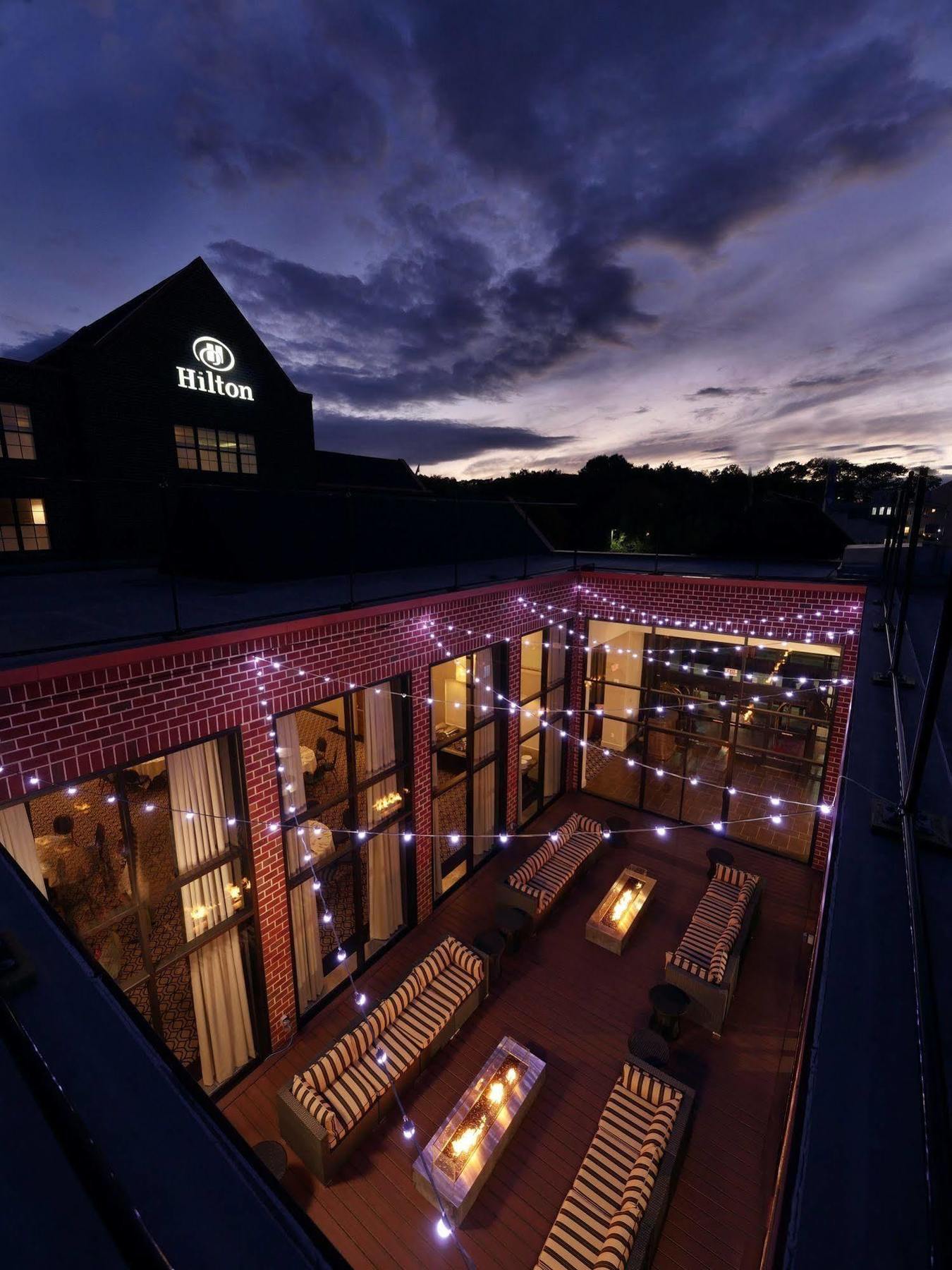 Hilton Mystic Hotel Eksteriør billede